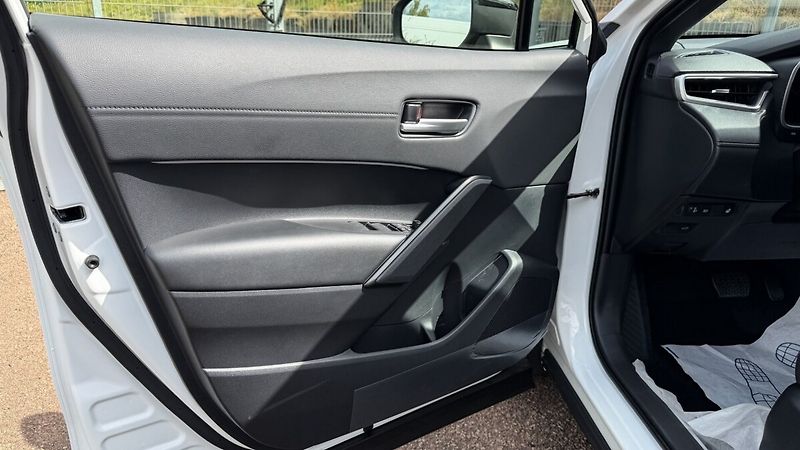 Toyota Corolla Cross 1.8. STYLE SKLADOVÝ VŮZ - fotka 14 z 26
