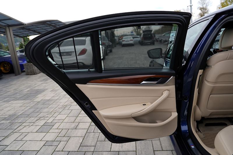 BMW Řada 5 540d xDrive Mpaket/320PS/ČR - fotka 19 z 50