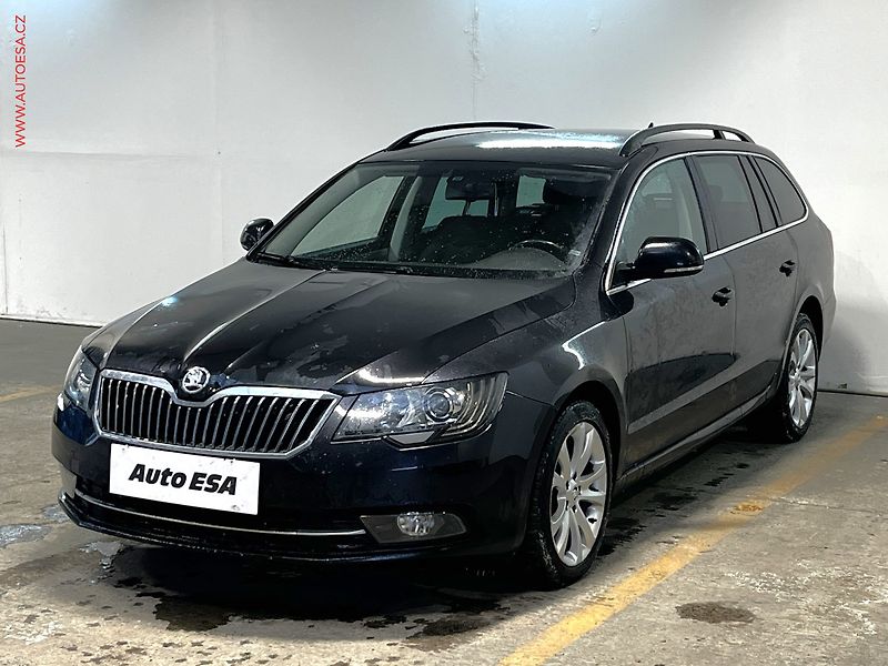 Škoda Superb (2014) 2.0 TDi, Exclusive, DSG - fotka 3 z 16