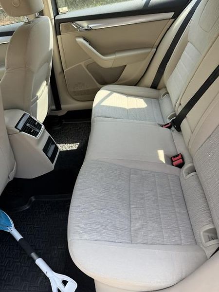 Škoda Octavia (2013) Velmi dobrý stav, servisováno - fotka 5 z 5