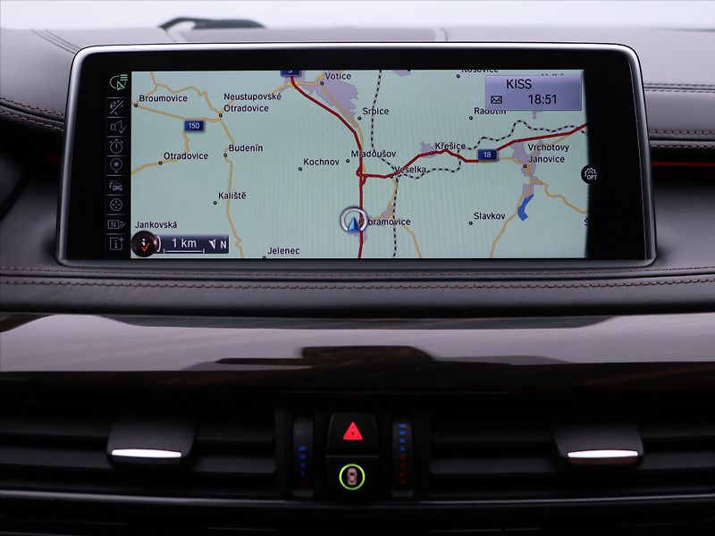 BMW X6 3,0 40d 230kW xD Aut. CZ LED - fotka 26 z 38