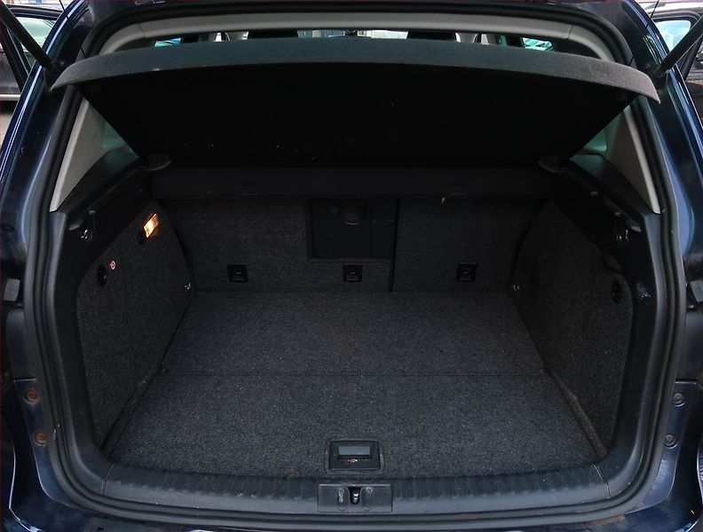 Volkswagen Tiguan (2012) 2.0 TDI, 4X4, Serv.kniha - fotka 13 z 15
