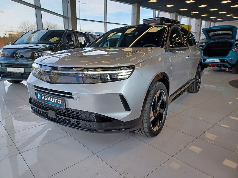 Opel Grandland Ultimate 1.6T PHEV 165kW/225k - fotka 1 z 30
