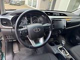 Toyota Hilux (2023) 2.8 automat Executive - náhled 9