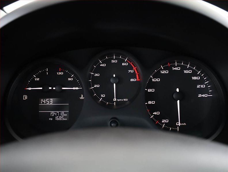 Seat Leon (2010) 1.4 TSI, Serv.kniha, nová STK - fotka 9 z 17