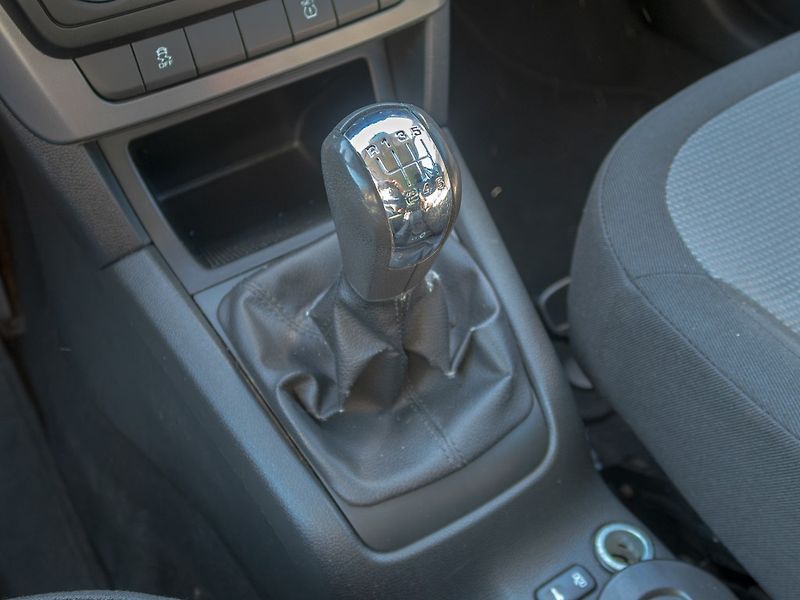 Škoda Yeti (2010) 1.2TSI 77KW – 8x SRS - fotka 21 z 37