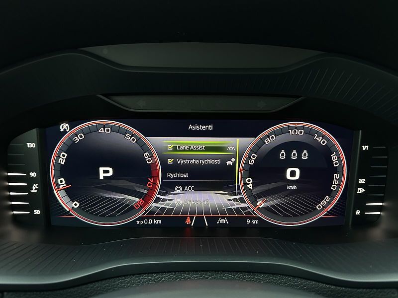 Škoda Karoq 1.5TSi DSG 150PS Sportline Mat - fotka 22 z 48