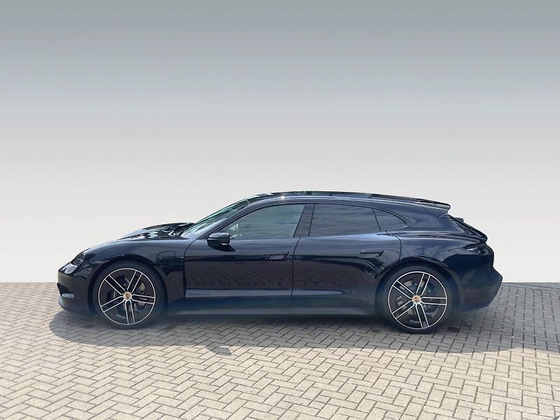 Porsche Taycan Sport Turismo HuD Pano InnoDri - fotka 2 z 26