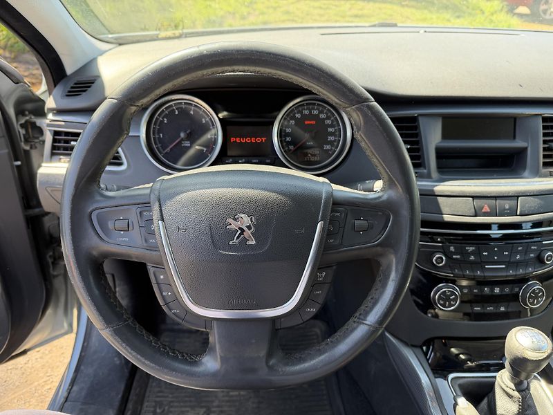 Peugeot 508 1.6 16V - fotka 15 z 19