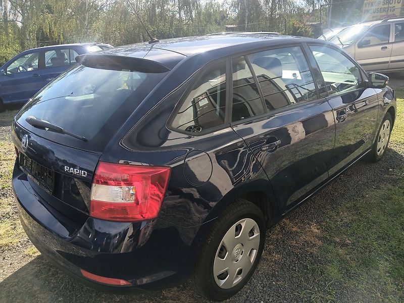 Škoda Rapid 1.2 TSI Spaceback Active 66kw - fotka 5 z 19