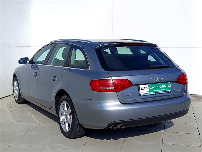 Audi A4 Avant 2,0 TDi Quattro Aut. Kli - fotka 10 z 30