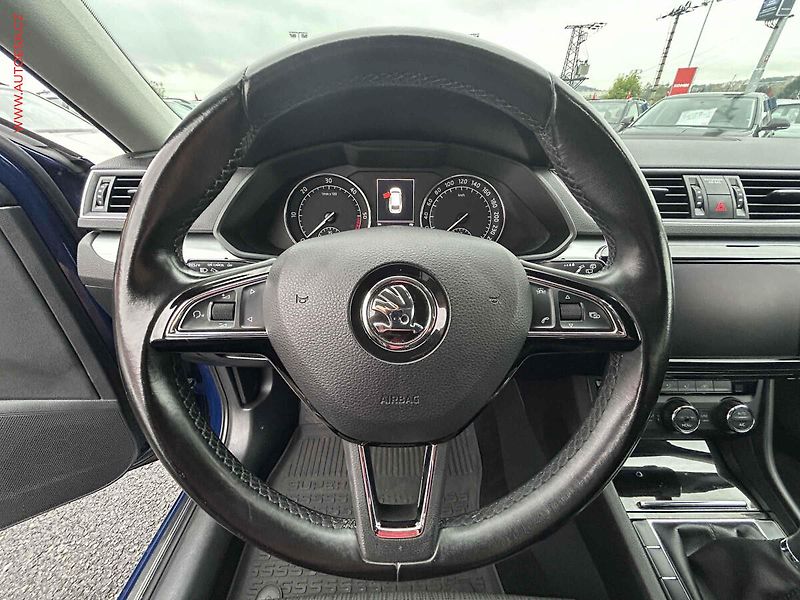 Škoda Superb (2016) 1.6 TDi - fotka 12 z 17