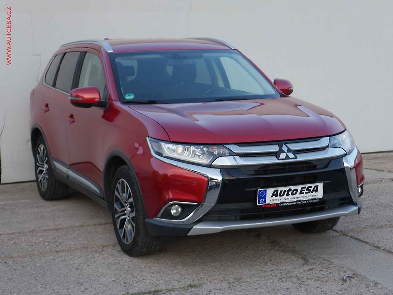Mitsubishi Outlander (2017) 2.0MiVEC 4WD, AT, +kola - fotografie inzerátu