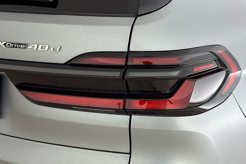 BMW X7 xDrive40d - fotka 5 z 30