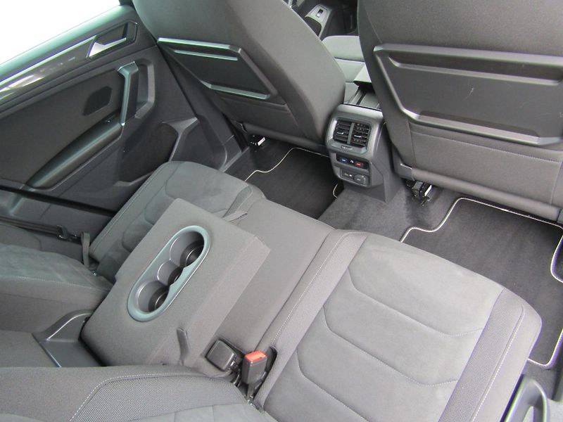 Volkswagen Tiguan (2018) Highline 2.0 BiTDI DSG 4MOTION - fotka 25 z 30