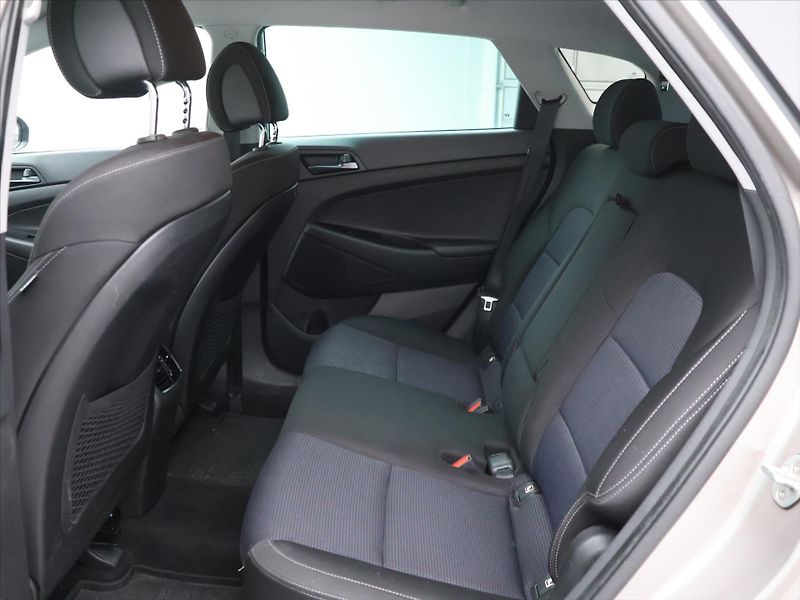 Hyundai Tucson 1,6 T-GDI 130kW Best of Czech - fotka 13 z 29