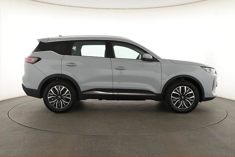 Chery Tiggo 7 (2026) 1.6 TGDI, LUXURY, Ad. tempomat - fotka 6 z 20