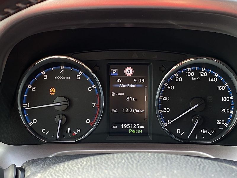 Toyota RAV4 2.0i, ČR-2m, Executive, 4x4 - fotka 16 z 35