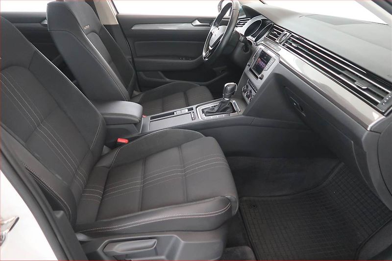 Volkswagen Passat (2016) Alltrack 2.0 TDI, 4X4 - fotka 9 z 12