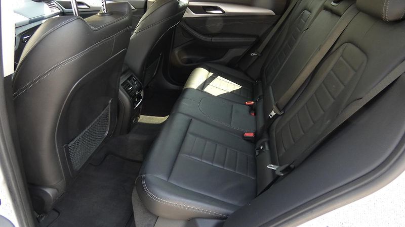 BMW X3 3.0 xDrive30d Advantage AT - fotka 20 z 26