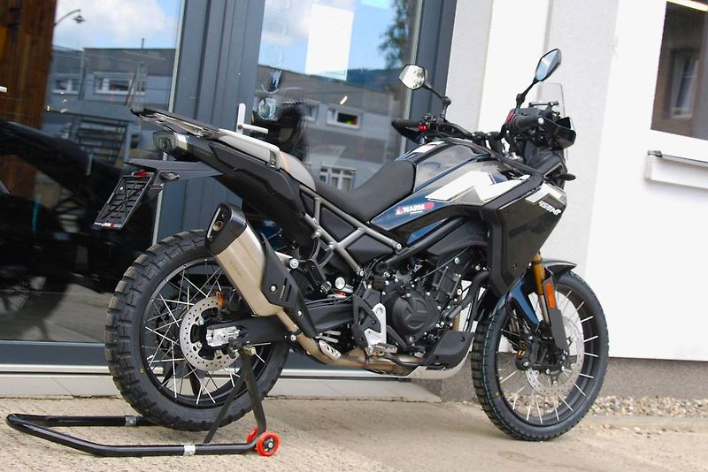 CFMOTO 450 MT-R (2026) 450MT-R V2 BLACK - fotka 3 z 25