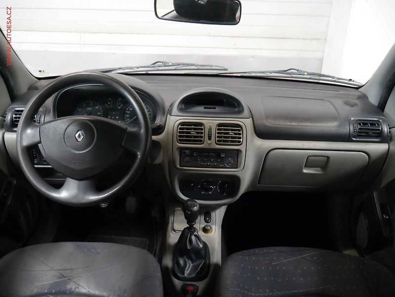 Renault Thalia (2003) 1.4i, 1.maj,ČR - fotka 8 z 17
