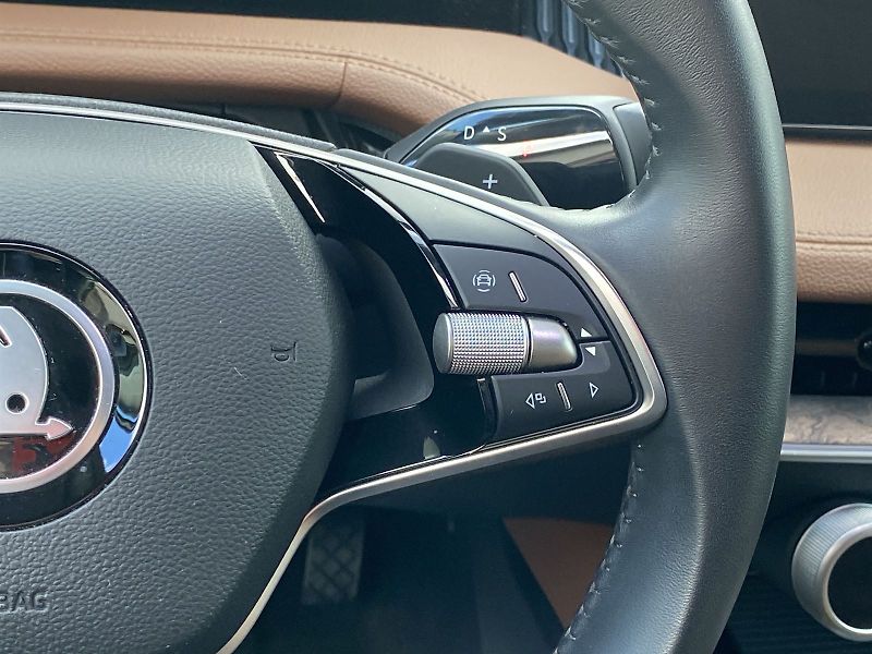 Škoda Superb (2024) Combi 2.0 TDI 4x4 DSG L&K - fotka 21 z 39