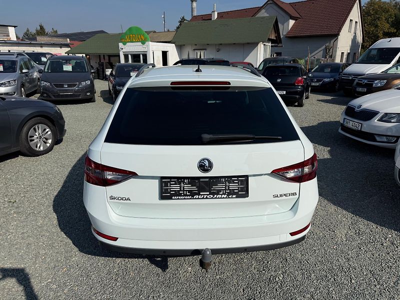 Škoda Superb 1.4 TSI AMBITION - fotka 5 z 13