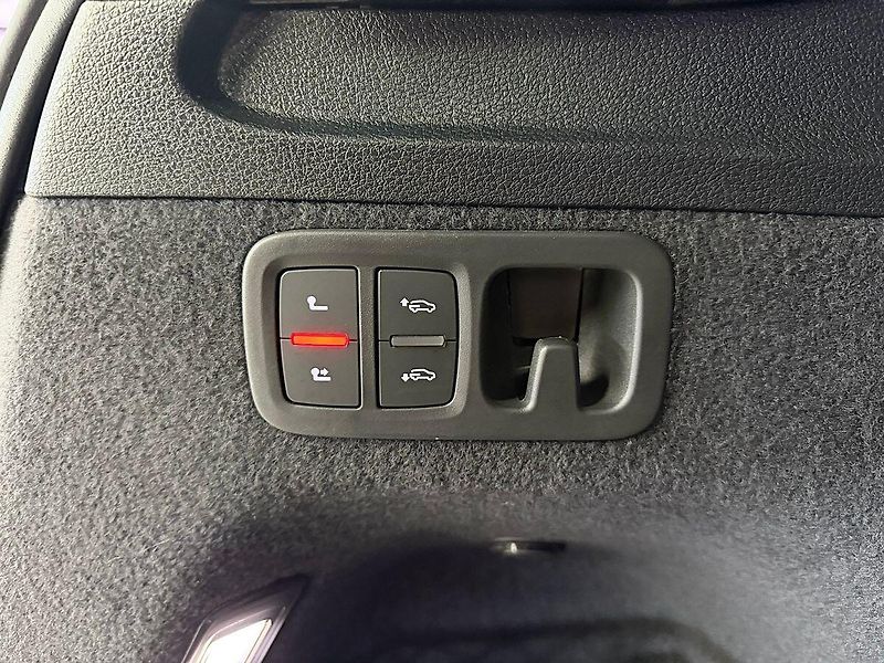Audi Q7 60 TFSI e QUATTRO HYBRID  S-LI - fotka 33 z 35