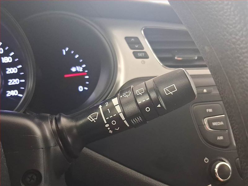 Kia Ceed (2016) 1.4 CVVT, ČR,1.maj, Serv.kniha - fotka 15 z 21