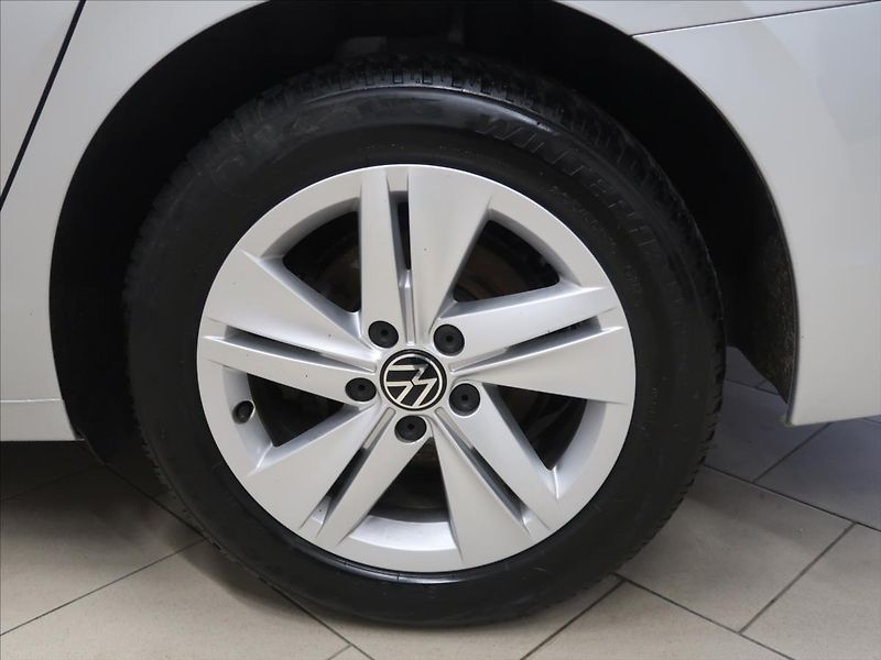 Volkswagen Golf 1,5 TSI EVO Life 1.majitel CZ - fotka 33 z 34