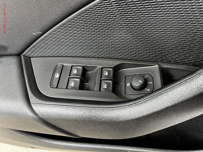 Škoda Octavia (2021) 2.0TDi, ČR, Ambition, +kola - fotka 12 z 18