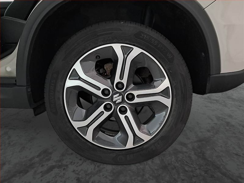 Suzuki Vitara (2018) Premium 1.6 VVT, Automat, ČR - fotka 15 z 20