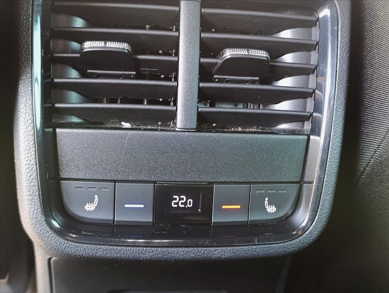Škoda Octavia 2,0 TDi RS DSG Kamera 1maj. ČR - fotka 35 z 40