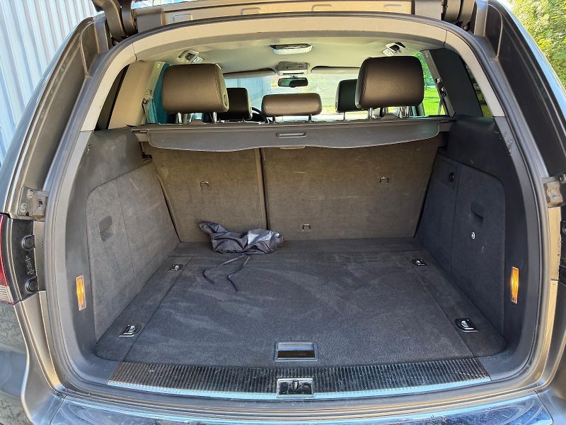 Volkswagen Touareg 3,0 TDi V6 4-motion /servis.k. - fotka 14 z 33