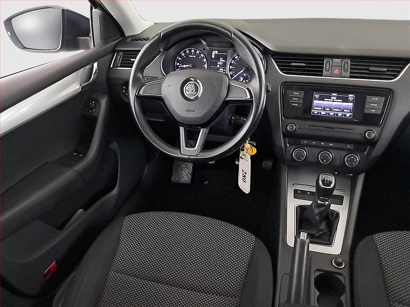 Škoda Octavia (2016) Ambition 1.6 TDI, Tempomat - fotka 7 z 18