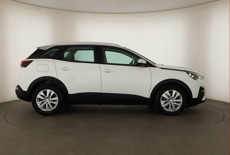 Peugeot 3008 (2017) 1.6 BlueHDi, Serv.kniha, Navi - fotka 6 z 19