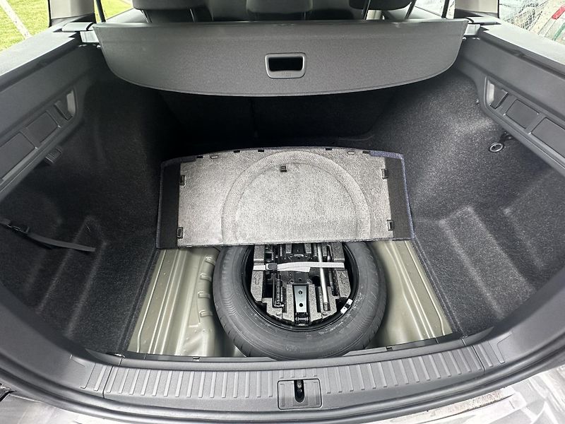 Škoda Octavia ESSENCE + dovýbava *130 - fotka 8 z 12
