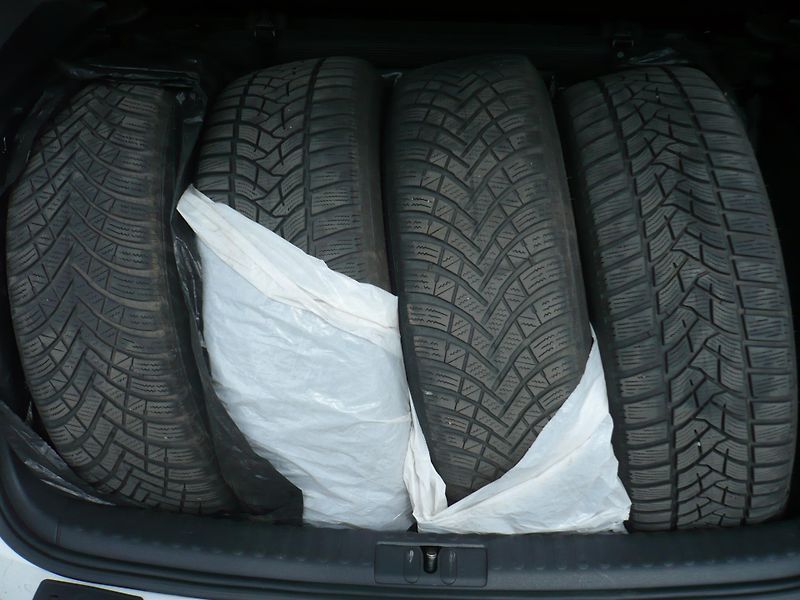 Volkswagen Tiguan 2.0TDI 130Kw 4x4 Klima Navi - fotka 17 z 28
