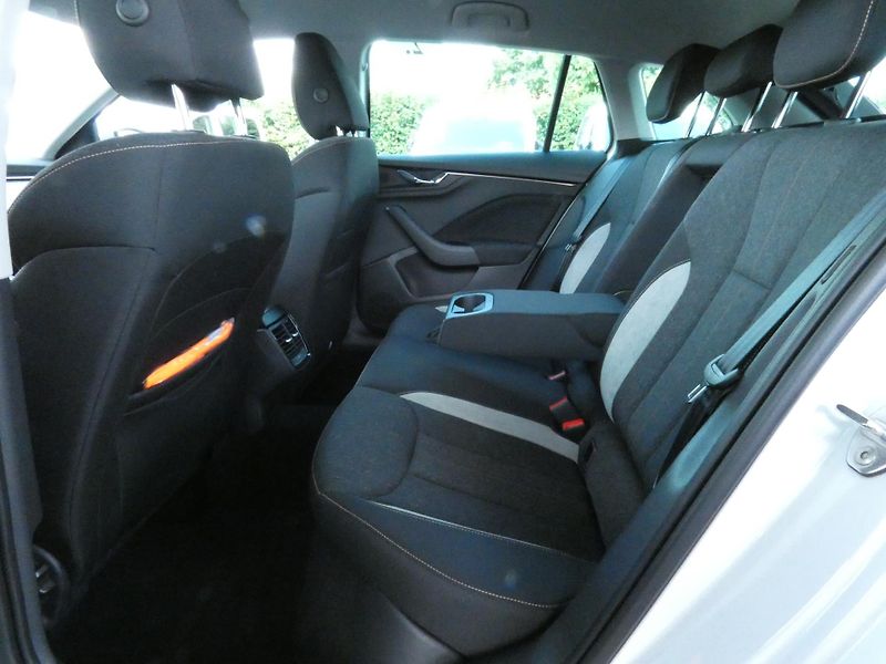 Škoda Scala FL Top Selection 1.0 TSI /85kW - fotka 24 z 30