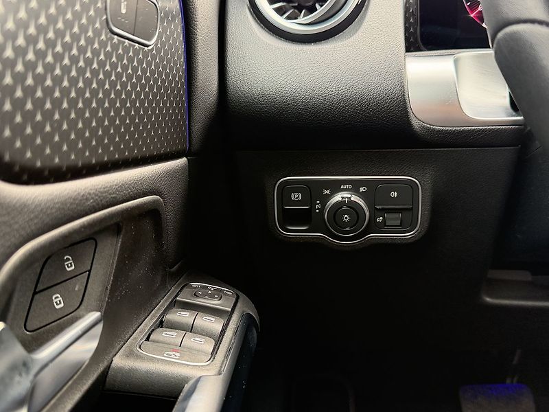 Mercedes-Benz GLB 200 d 4MATIC Progressive E - fotka 21 z 33