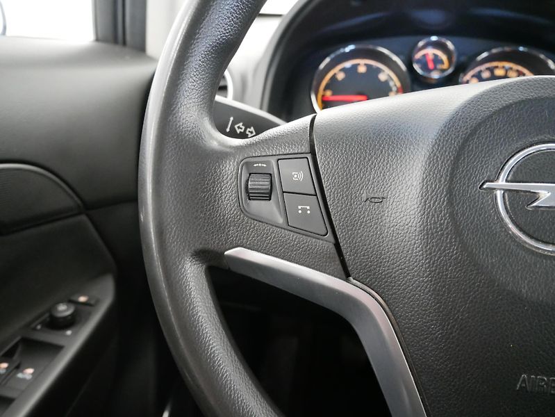 Opel Antara - fotka 15 z 22