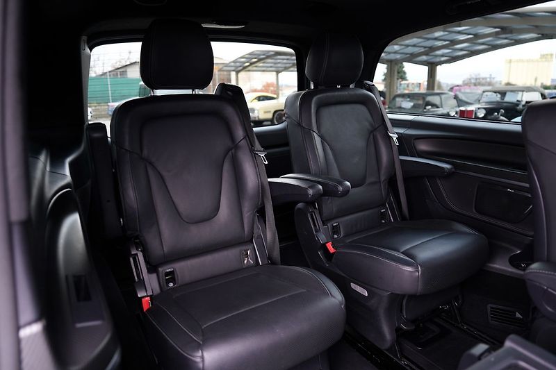 Mercedes-Benz Třídy V V 250d L 4Matic Exclusive AMG - fotka 30 z 50
