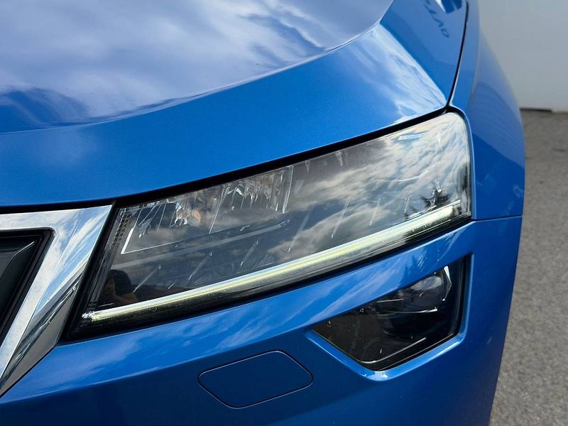 Škoda Karoq Style Plus 2,0 TDI 110 kW 6° M - fotka 24 z 26