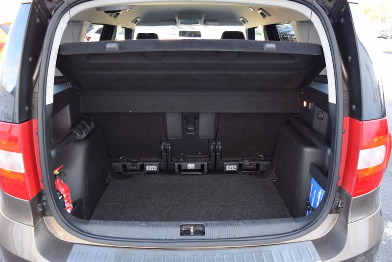 Škoda Yeti (2016) 1.4TSI 92kw AMBITION SMARTLINK - fotka 9 z 49