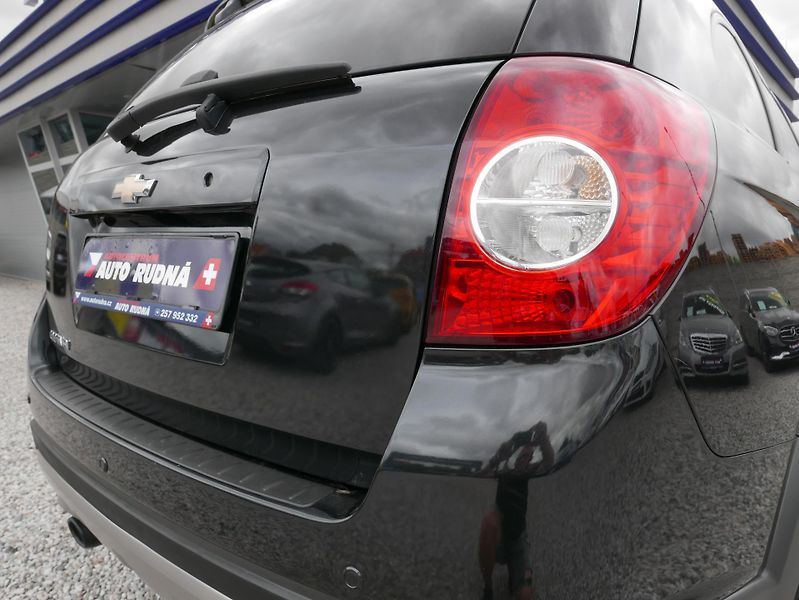 Chevrolet Captiva 2,2 Td 120kW Navi REZERVACE - fotka 10 z 35