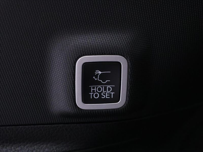 Jeep Grand Cherokee 2,0 4xe Summit Plug-In CZ DPH - fotka 56 z 90