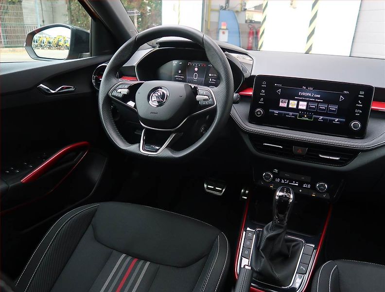 Škoda Fabia (2024) Monte Carlo 1.0 TSI - fotka 7 z 20