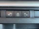 Peugeot Traveller (2021) ALLURE L2 2.0 BlueHDi 106kW, Č - náhled 28