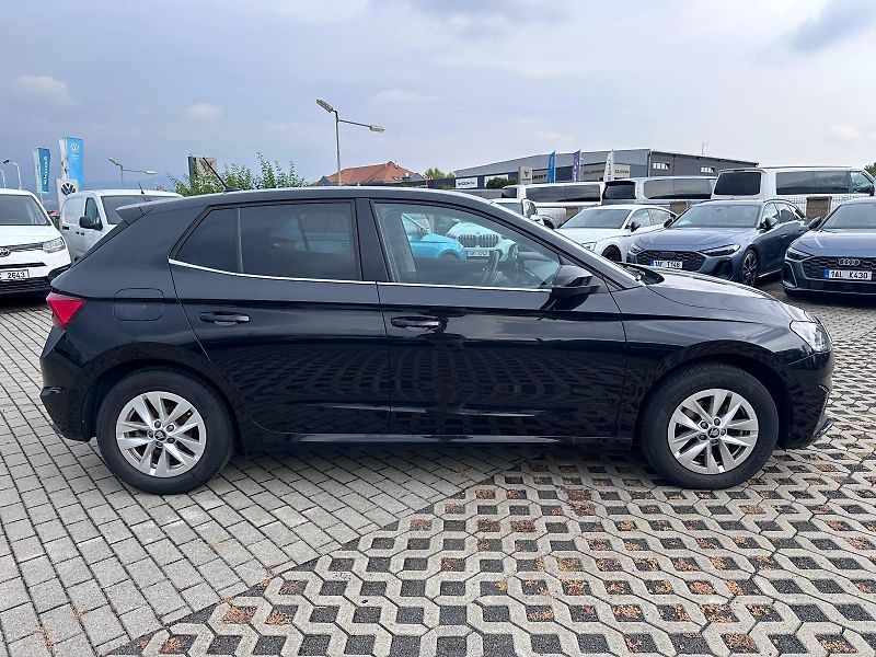 Škoda Fabia 1.0 TSI 85kW DSG Top Selection - fotka 3 z 16